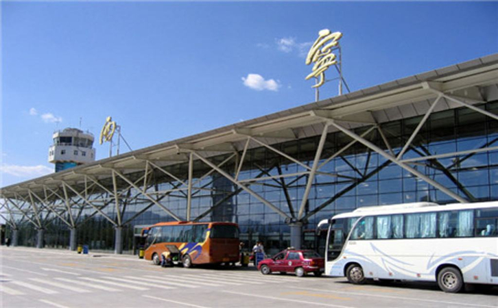 杜集空运西宁机场